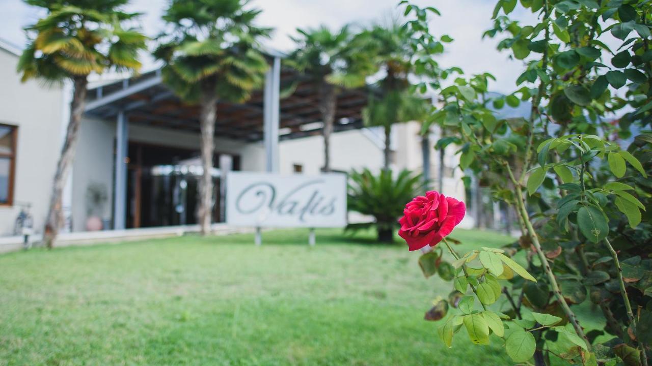 Valis Resort Hotel Volos Bagian luar foto Oaks Cypress Lakes