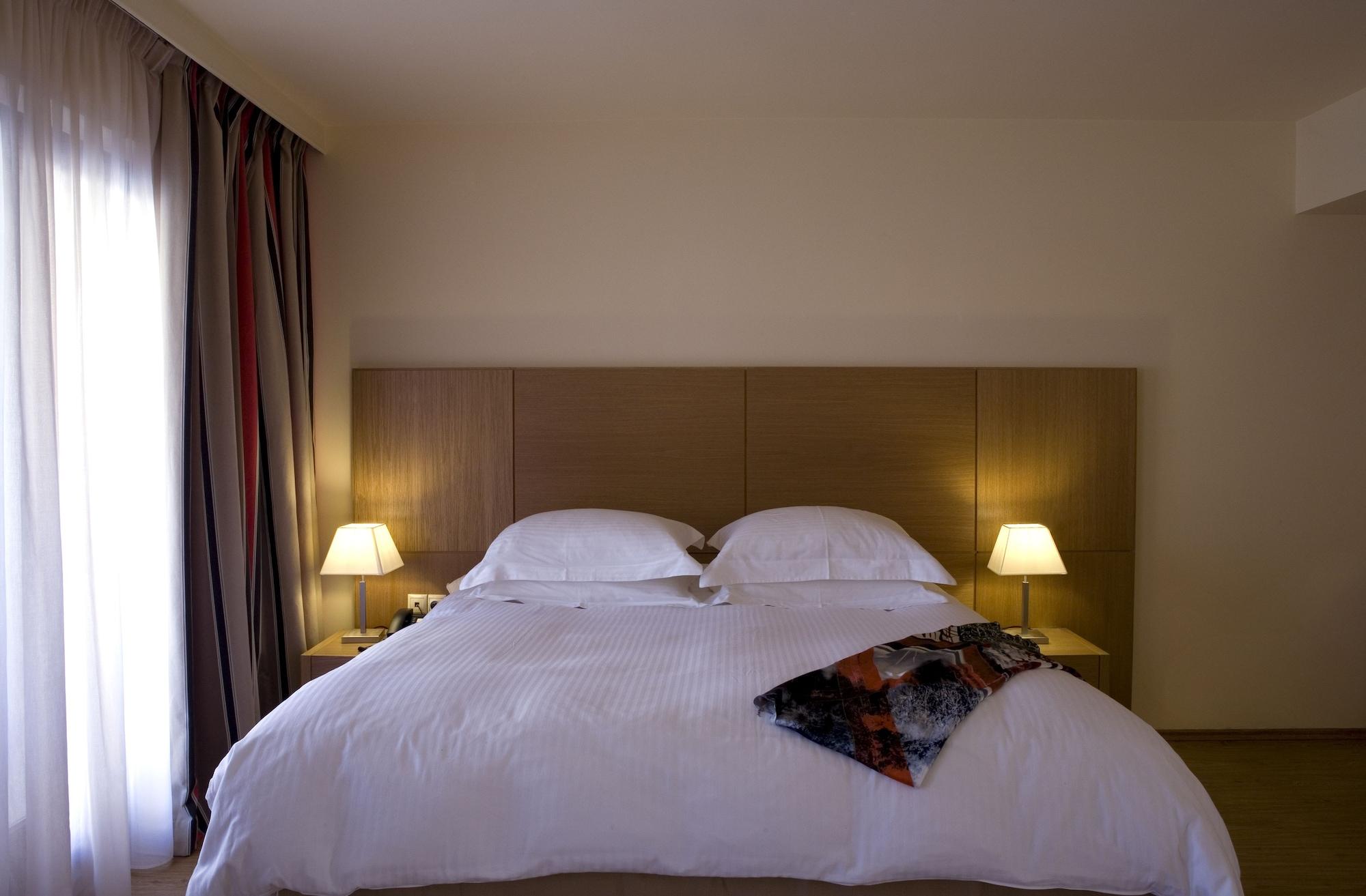 Valis Resort Hotel Volos Bagian luar foto A bedroom