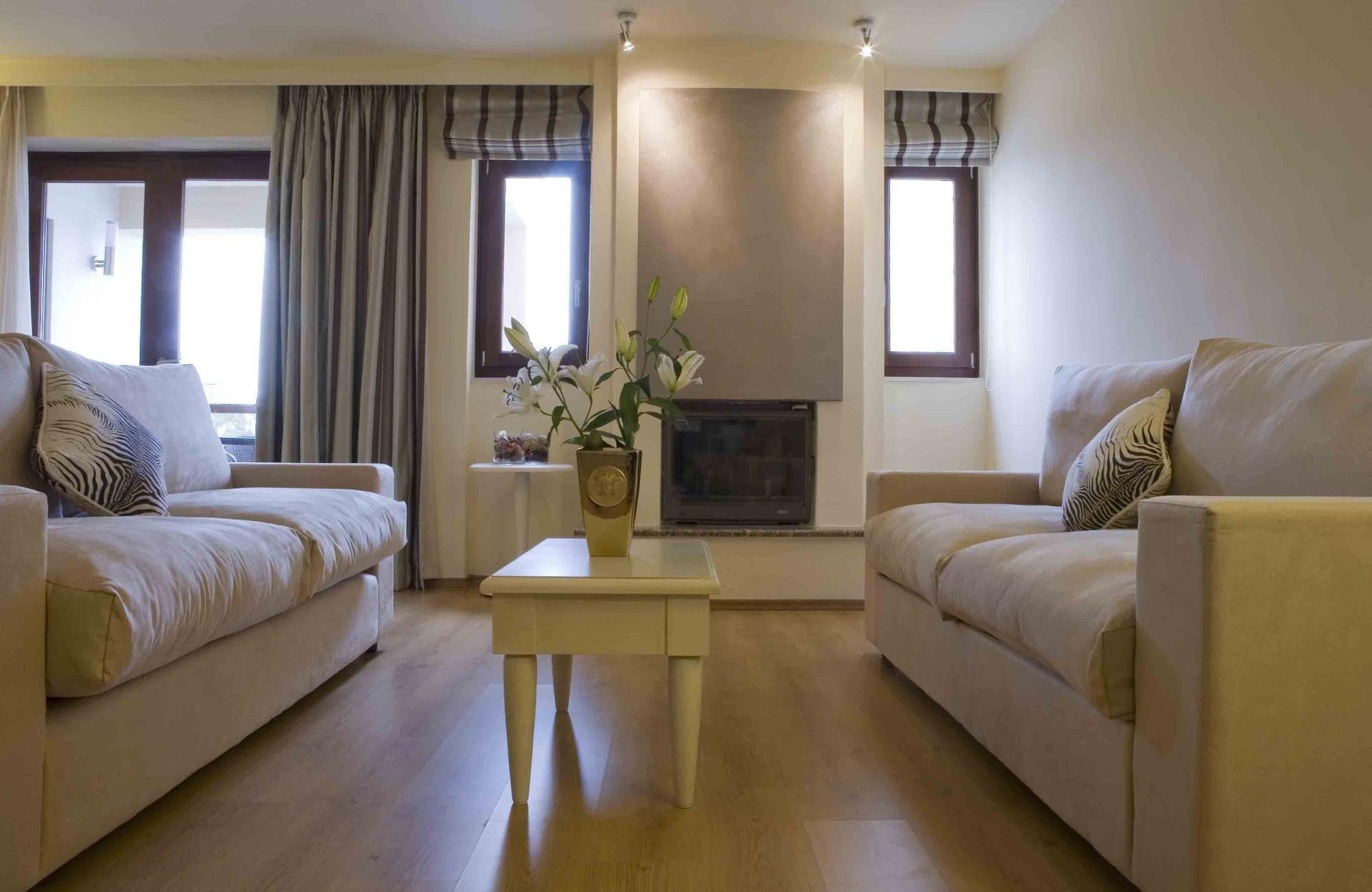 Valis Resort Hotel Volos Bagian luar foto A living room