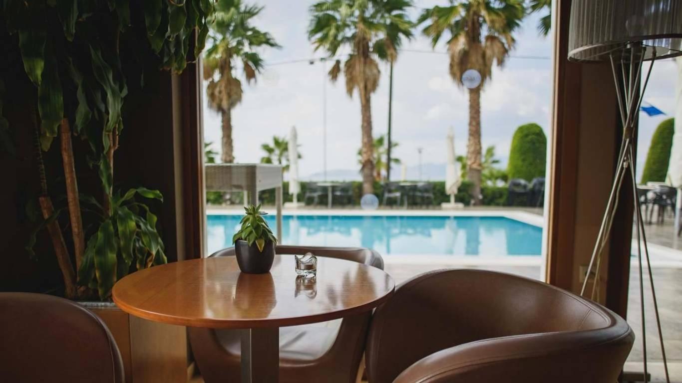 Valis Resort Hotel Volos Bagian luar foto Interior of the hotel