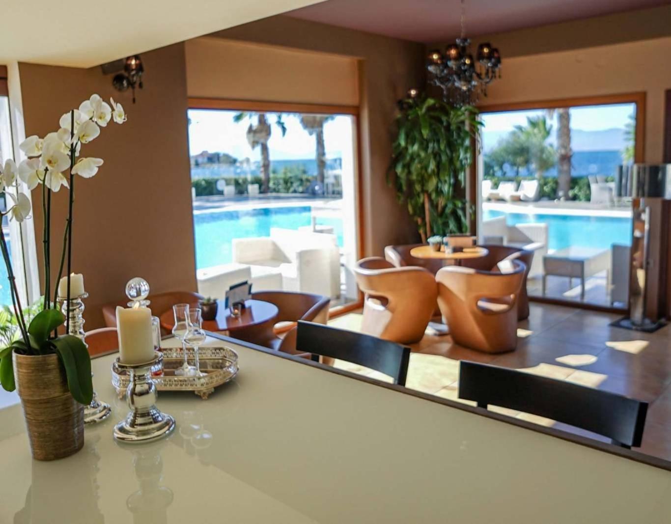 Valis Resort Hotel Volos Bagian luar foto Interior of a luxury hotel