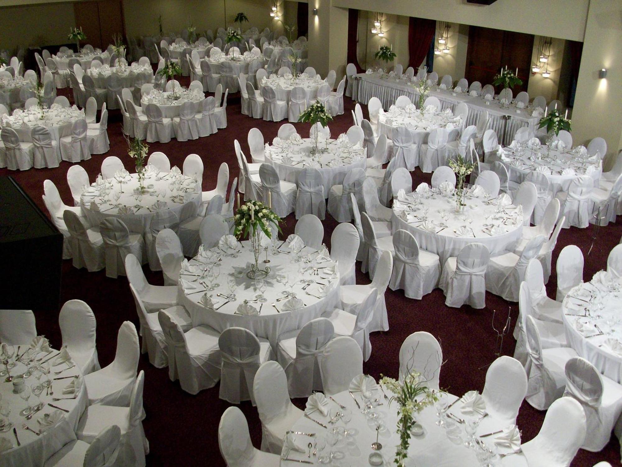 Valis Resort Hotel Volos Bagian luar foto A wedding reception