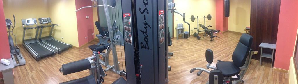 Valis Resort Hotel Volos Bagian luar foto Body-Solid exercise machine
